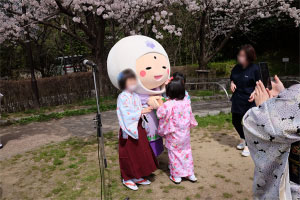 ねね様は人気者